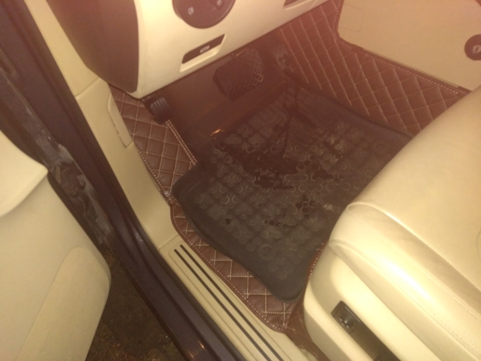 Фото в бортжурнале Volkswagen Touareg (1G)