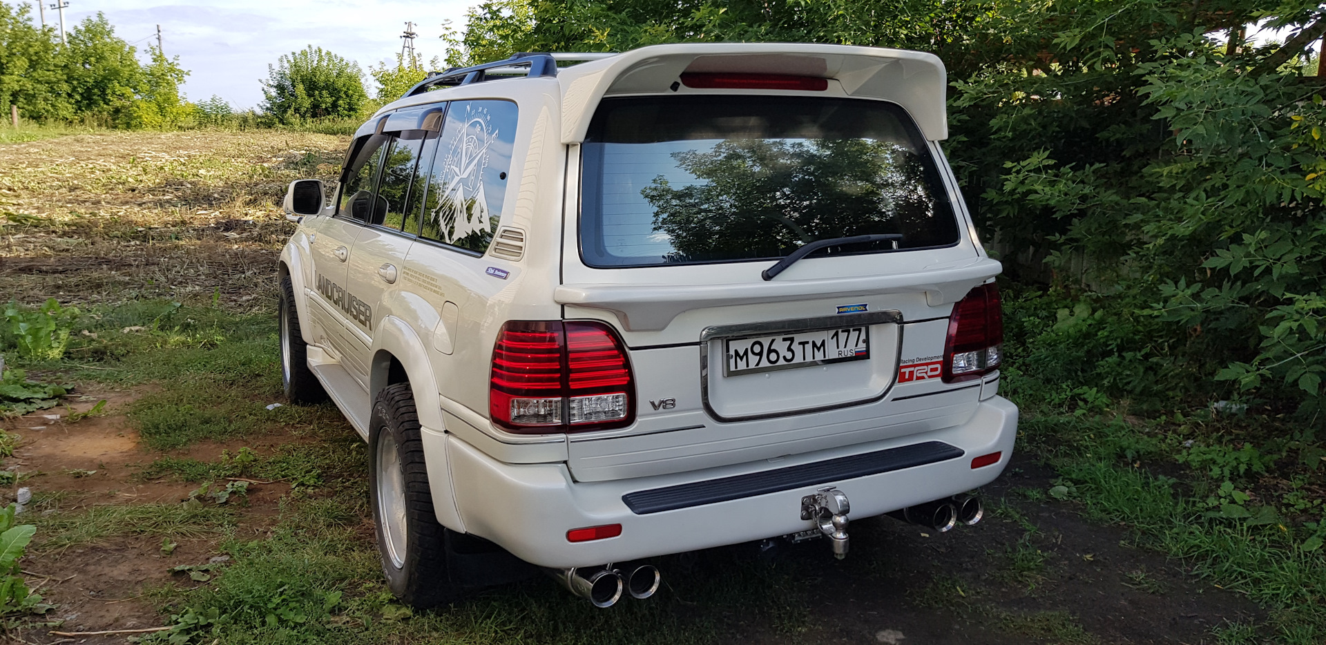 Toyota land cruiser cygnus отличия