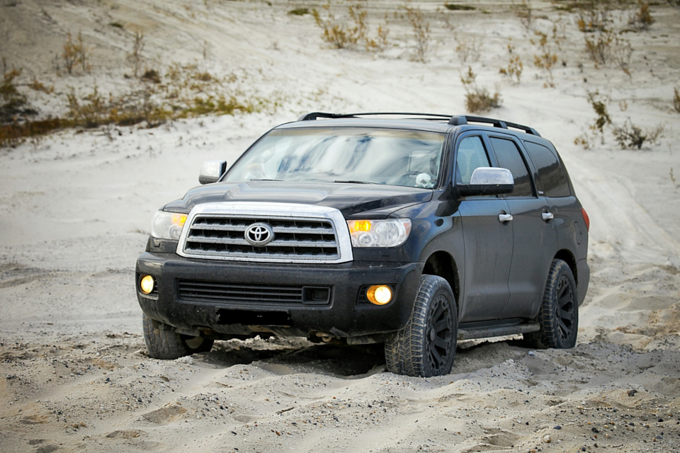 Toyota Sequoia 2012