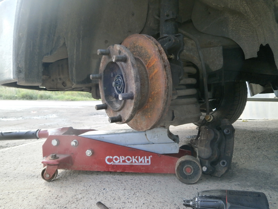 Ступица-залупица. Часть II — Ford Transit (5G), 2,5 л, 1997 года ...