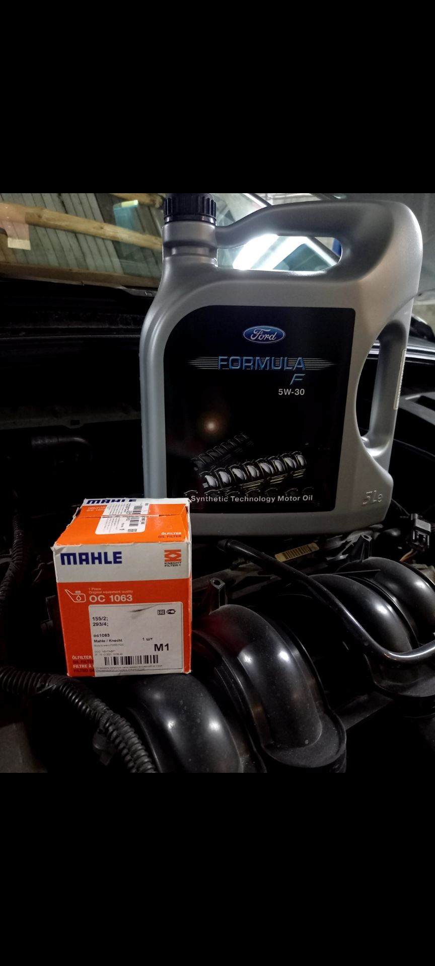 Замена масла Ford Formula 5w30 — Ford Focus III Wagon, 1,6 л, 2015 года ...
