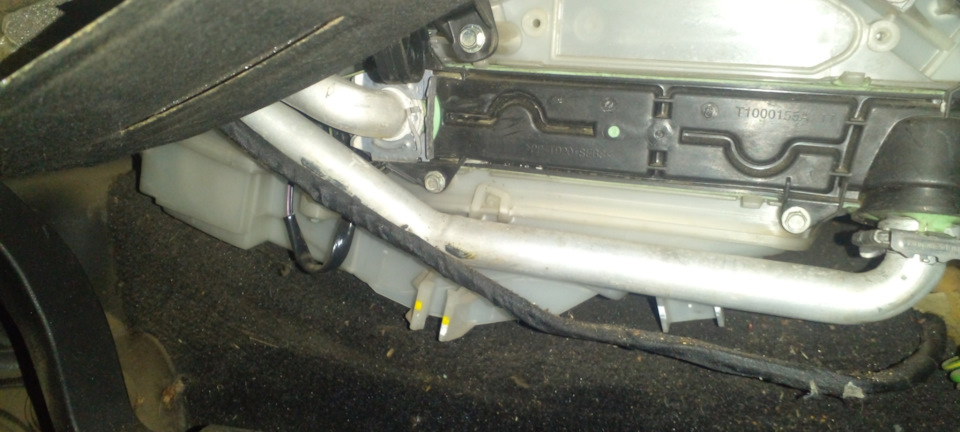 Чистка радиатора печки. — Peugeot 308 SW (1G), 1,6 л, 2008 года ...