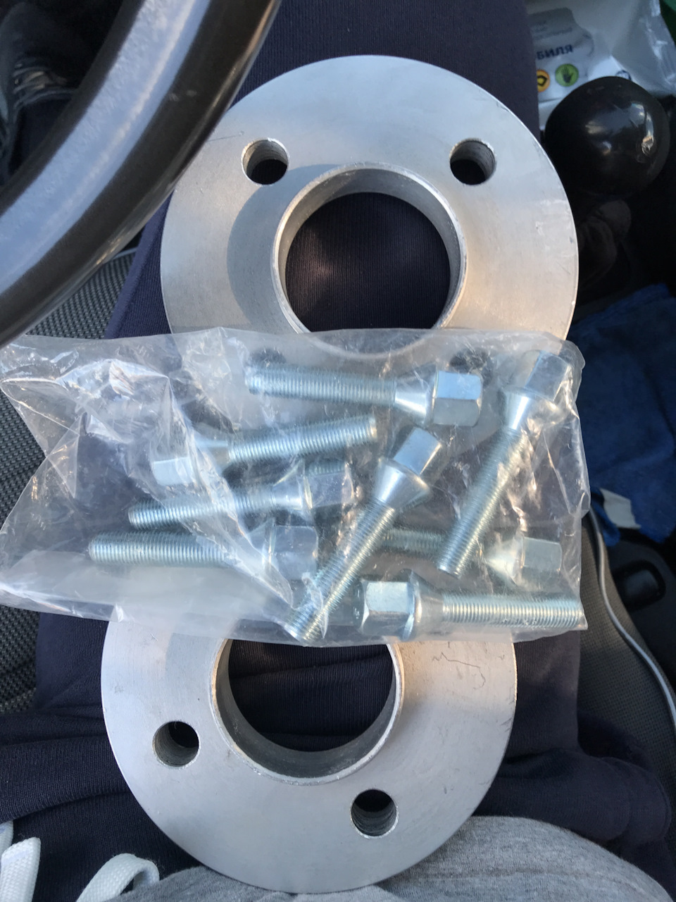 Проставки на задние колёса (20мм) — Lada 2114, 1,5 л, 2005 года ...