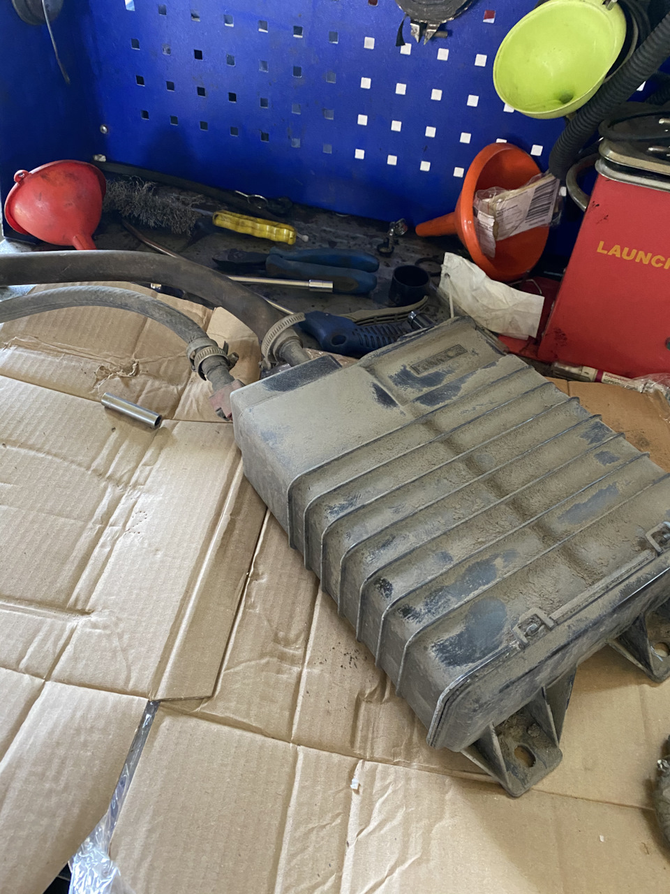 Замена абсорбера — Ford Mustang (5G), 4 л, 2009 года | визит на сервис ...