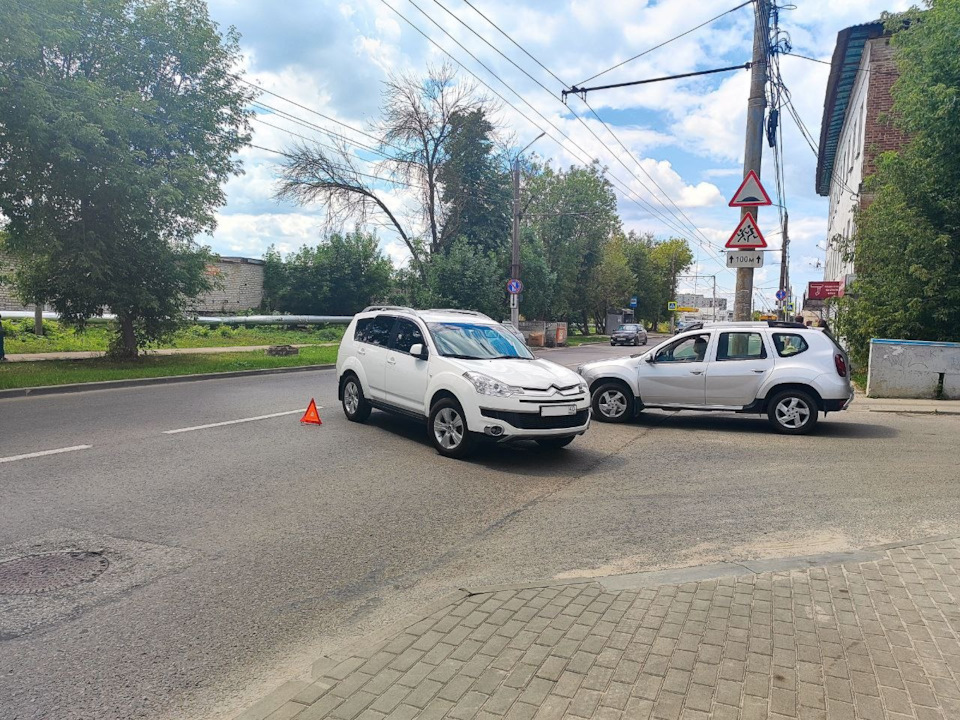 Ремонт Citroen C-Crosser в Москве (СВАО) - выгодные цены с гарантией