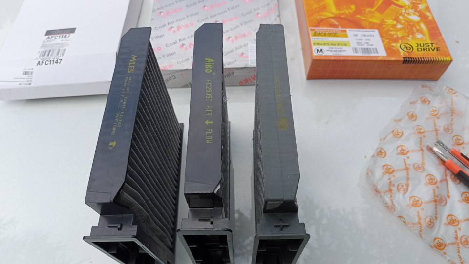 По размерам все 3 фильтра соответствуют оригиналу. — Renault Duster (1G). Запчасти на фото: AFC1147