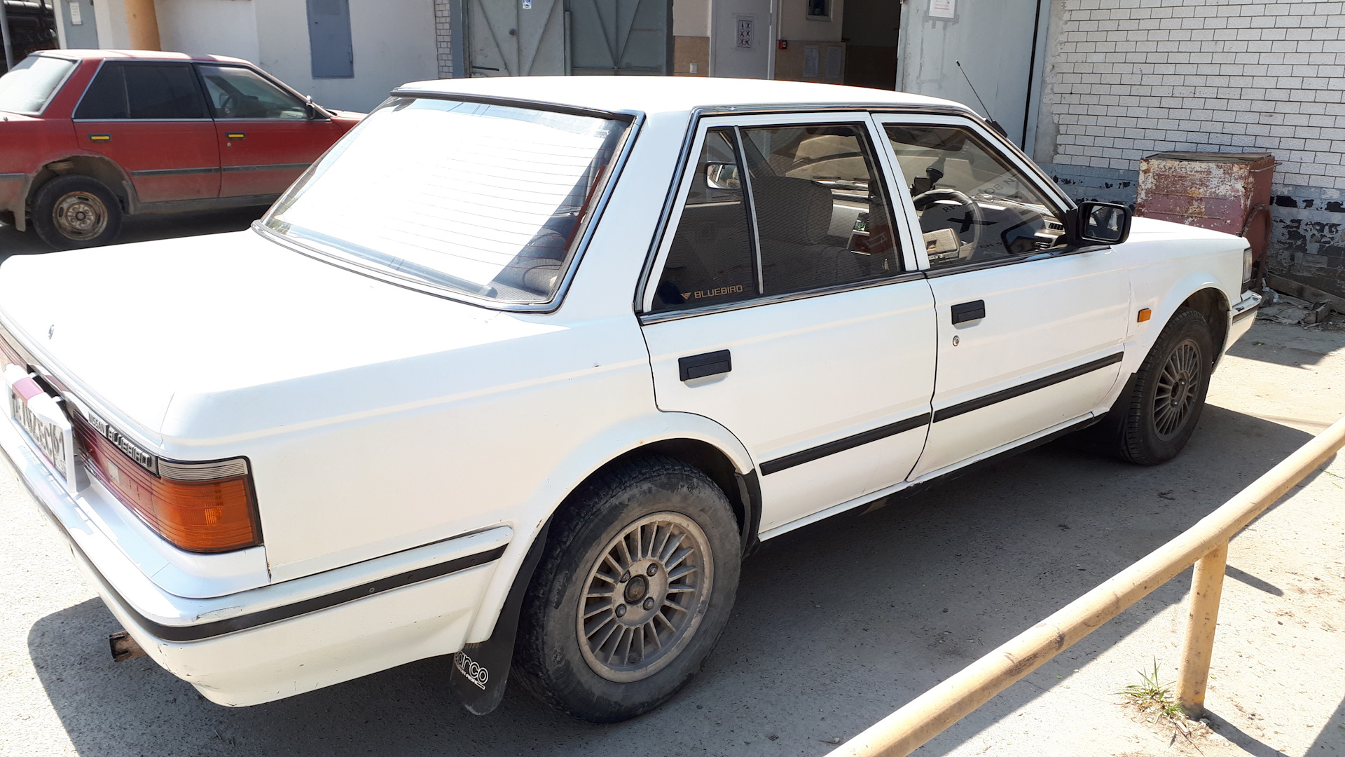 Nissan Bluebird 1977