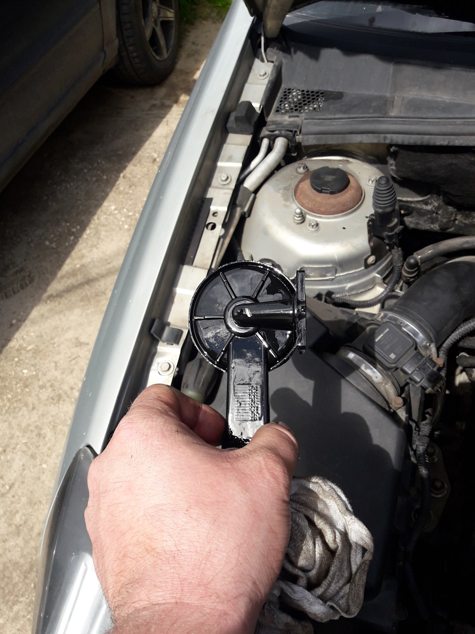 Горит масло. Нужна помощь. — Opel Vectra C, 1,8 л., 2007 года | поломка ...