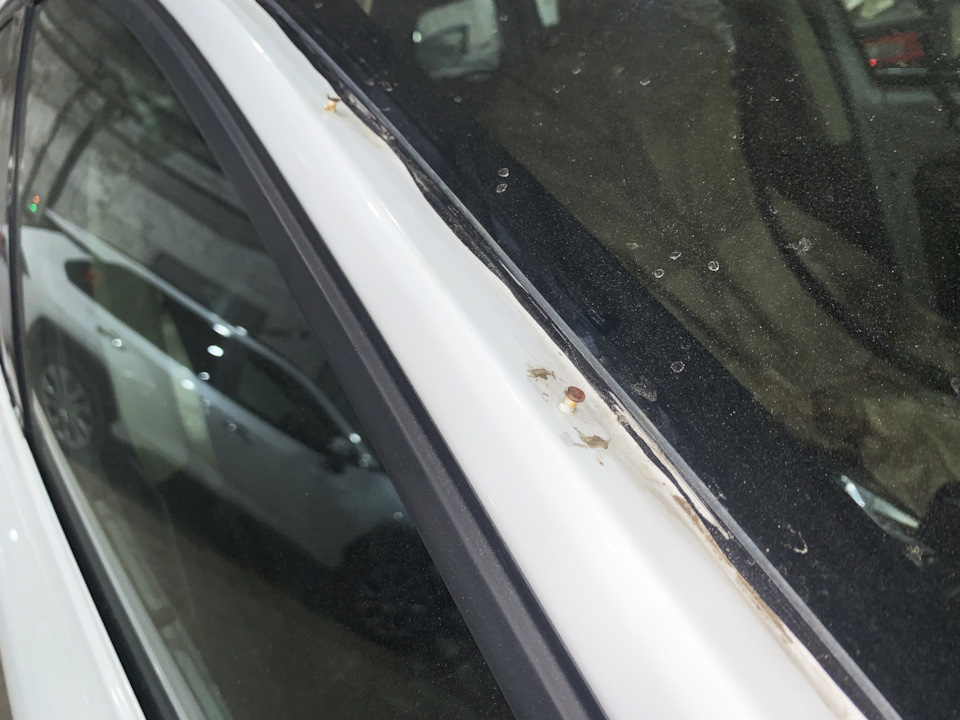 Правая стойка — Volvo XC60 (1G)