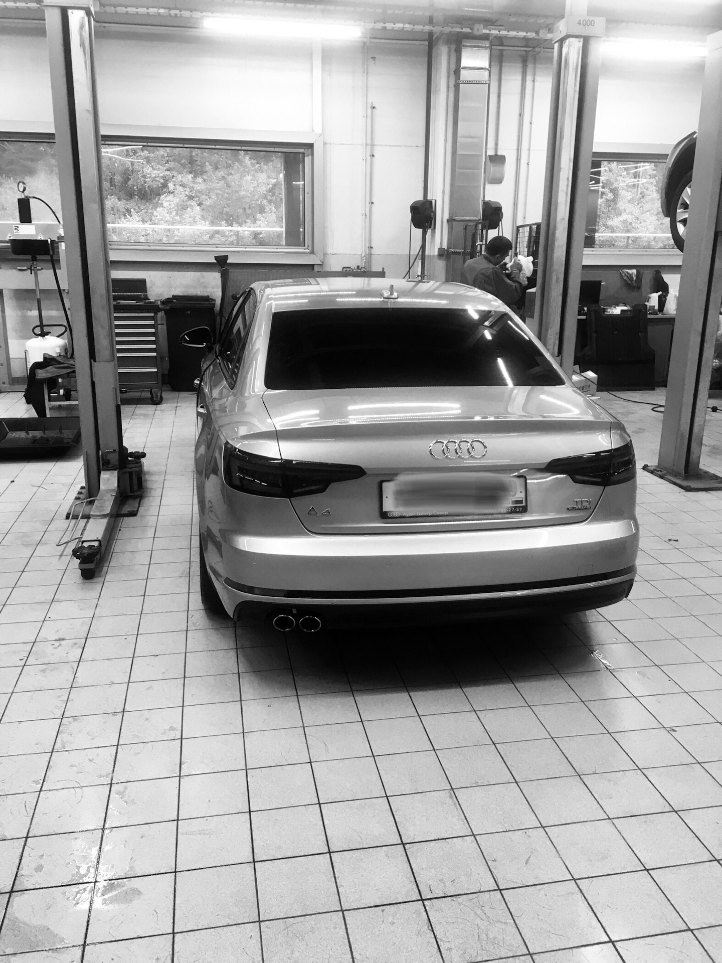 audi-a4-b9-2-2017