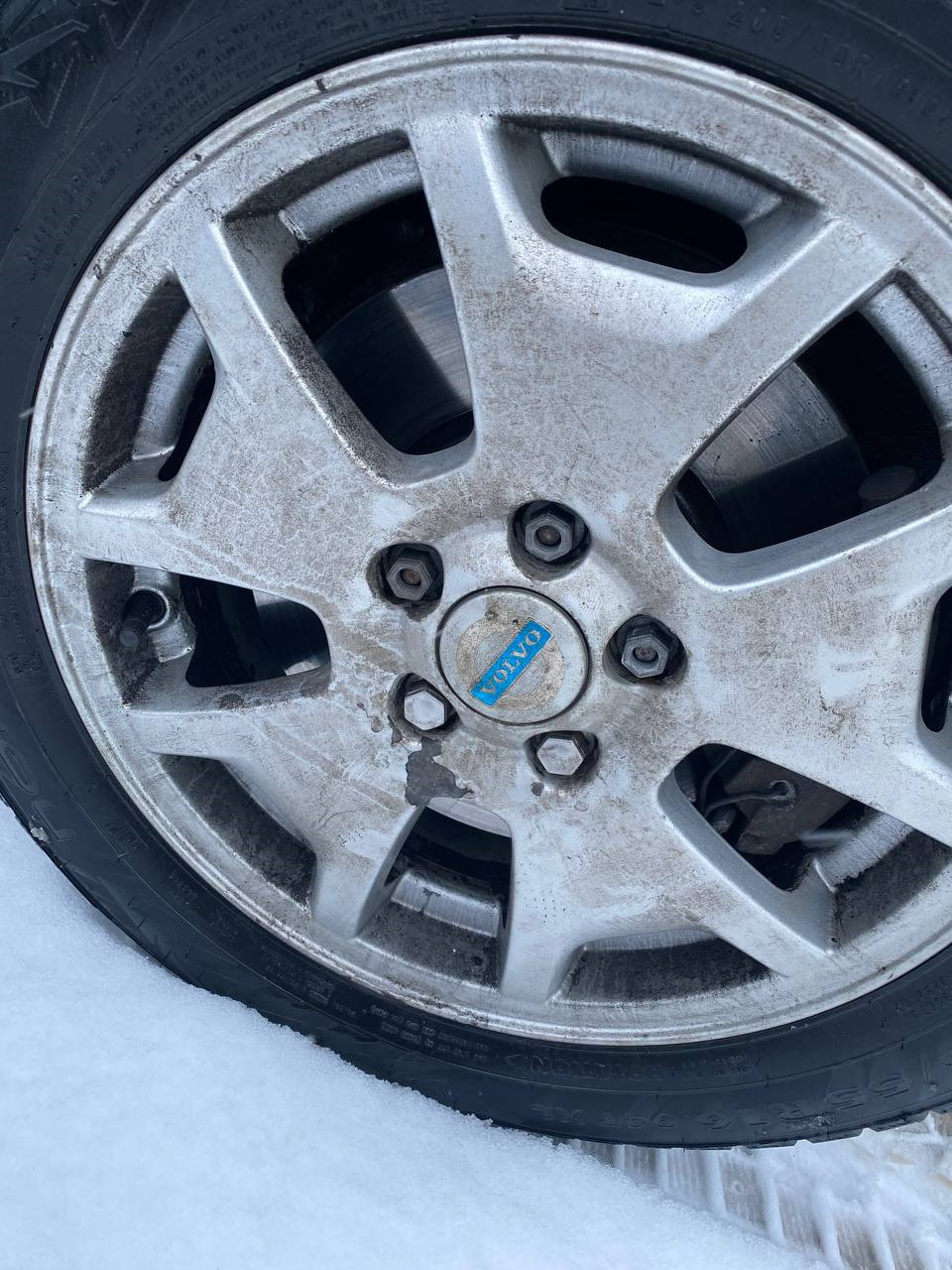 Какие купить гайки, чтобы не отваливались? — Volvo S40 (2G), 2,4 л ...