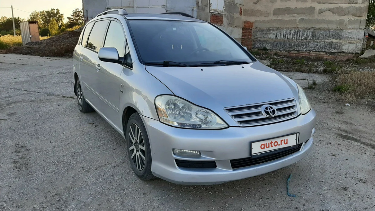 Toyota Avensis Verso 2.0 бензиновый 2004 | на DRIVE2