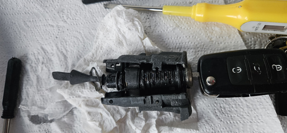 Личинка двери джетта 5 — Volkswagen Jetta V, 1,6 л, 2009 года | своими ...