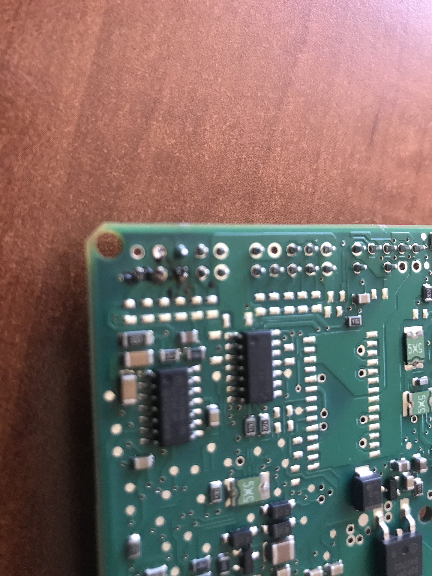 Volvo s80 обшивка двери. Абс вольво хс90. Пропайка приборной панели вольво s60. Ремонт модуля tch-03 от krona 2614t своими руками. Шумоизоляция дверей автомобиля вольво s60.