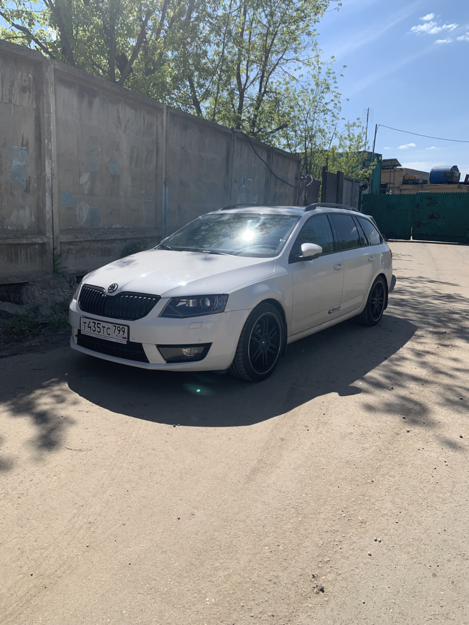 ТО перед дальней дорогой. Замена задних амортизаторов. — Skoda Octavia  Combi A7 Mk3, 1,4 л, 2013 года | плановое ТО | DRIVE2