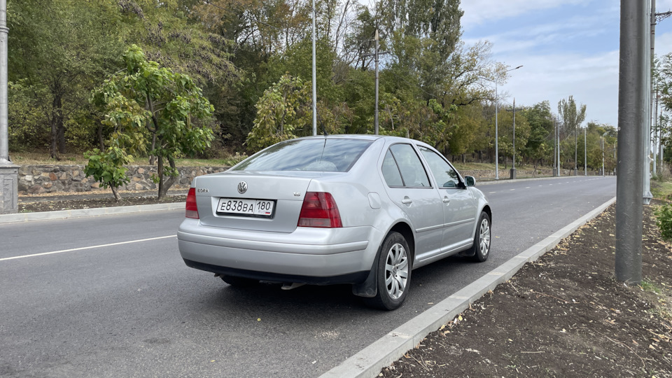 Замена щеток стеклоочистителя — Volkswagen Bora (1G), 1,6 л, 2002 года ...
