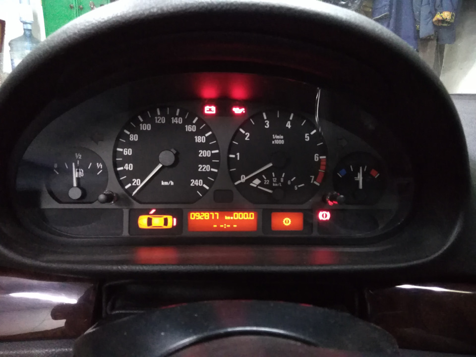 Прописываем свою комплектацию( FA/ZCS) в приборку. — BMW 3 series (E46 ...