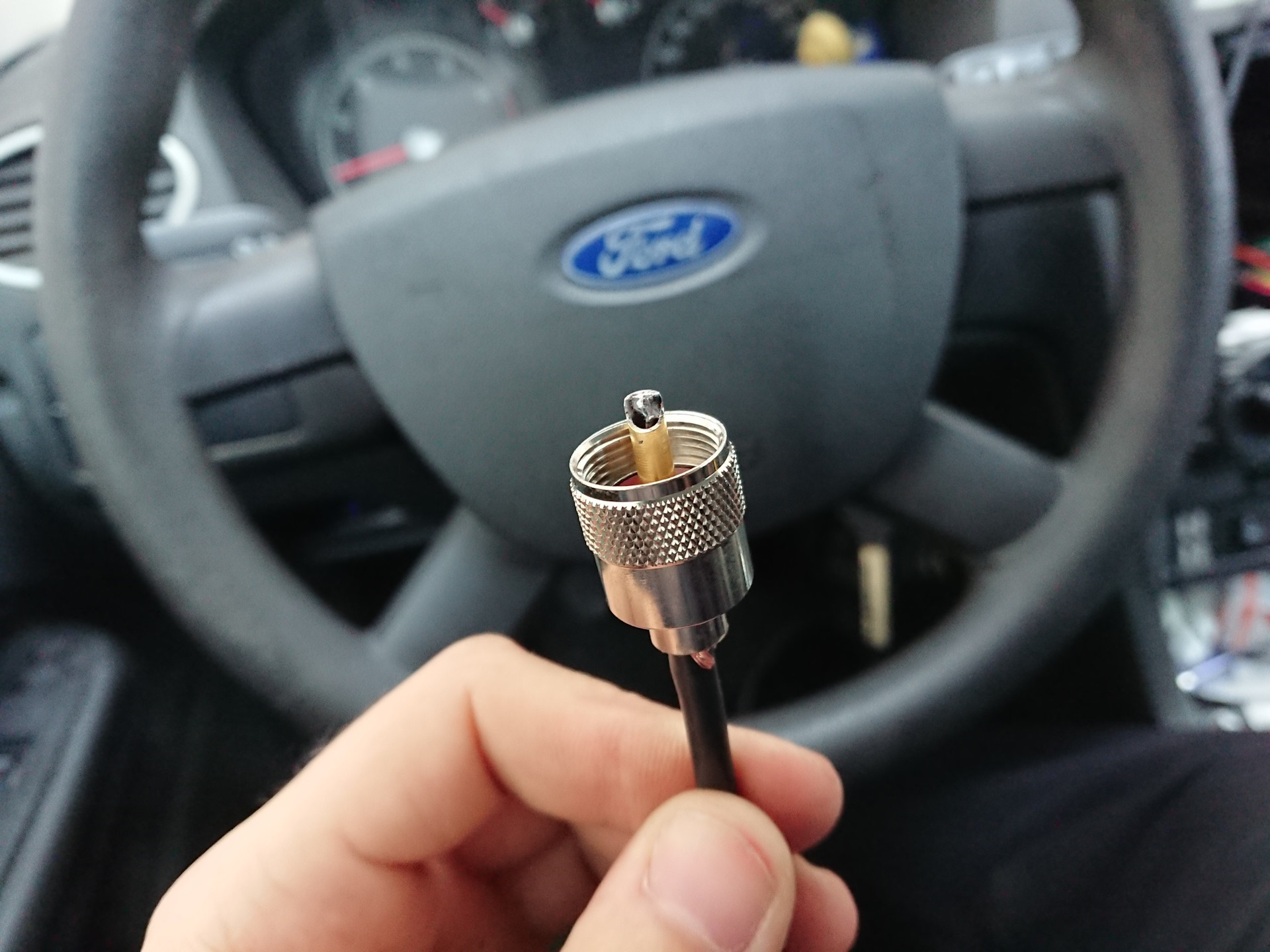 Кабель звонится экран на центр, че за дела? — Сообщество «Радиосвязь и ...