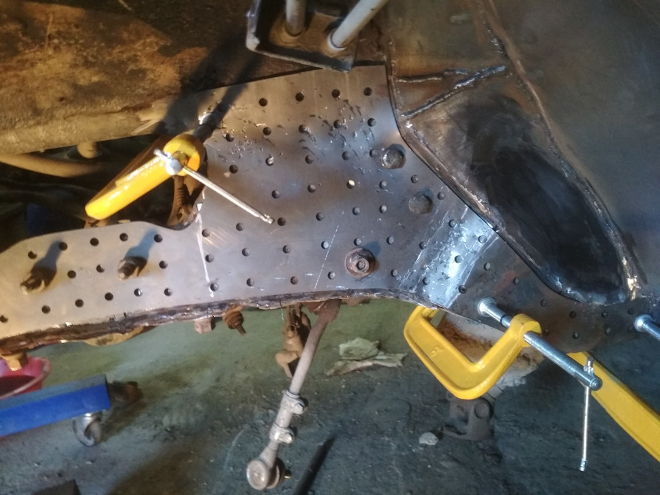 Усиления передних лонжеронов — Lada 4x4 5D, 1,8 л, 2003 года | своими ...