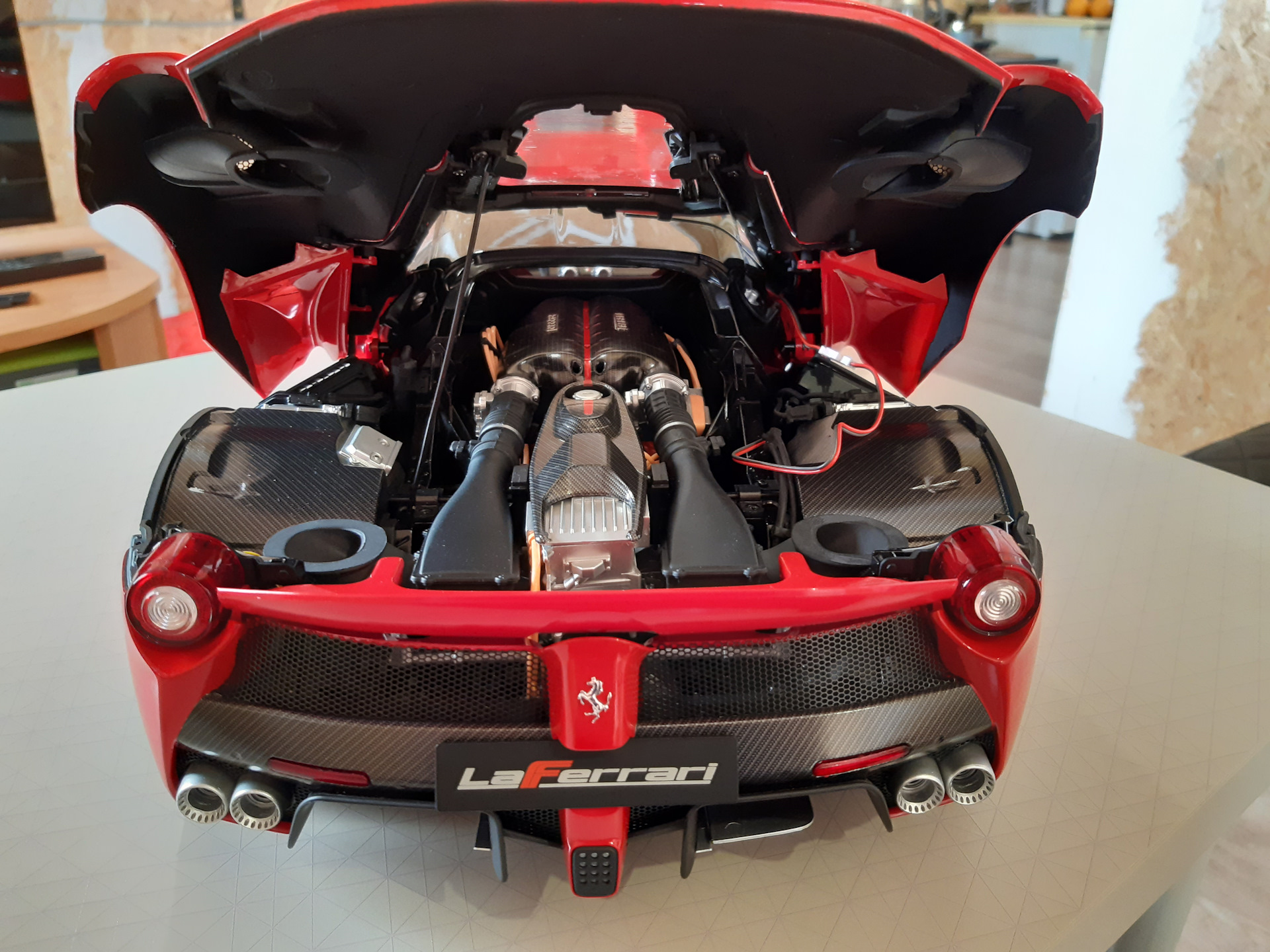 Ferrari LAFERRARI 1401