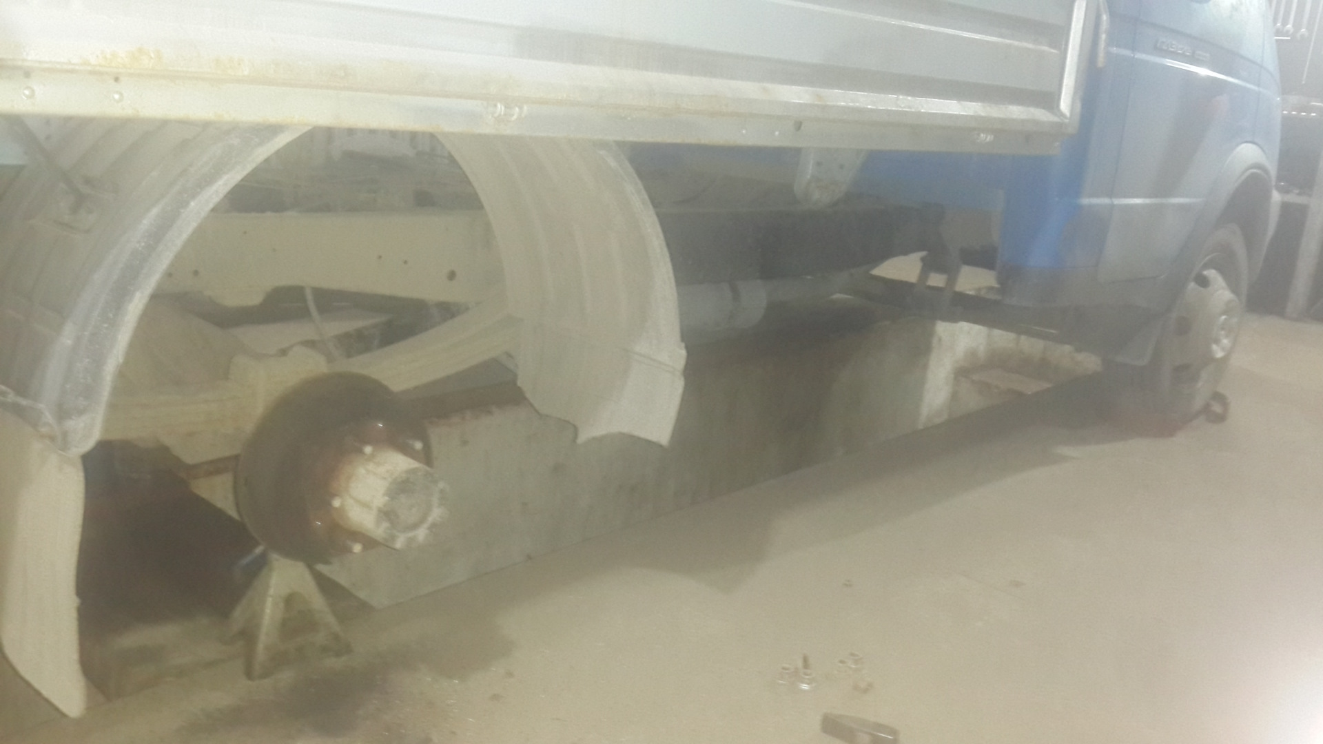 Замена тормозных колодок перед и зад — ГАЗ Газель, 2 л, 2012 года ...