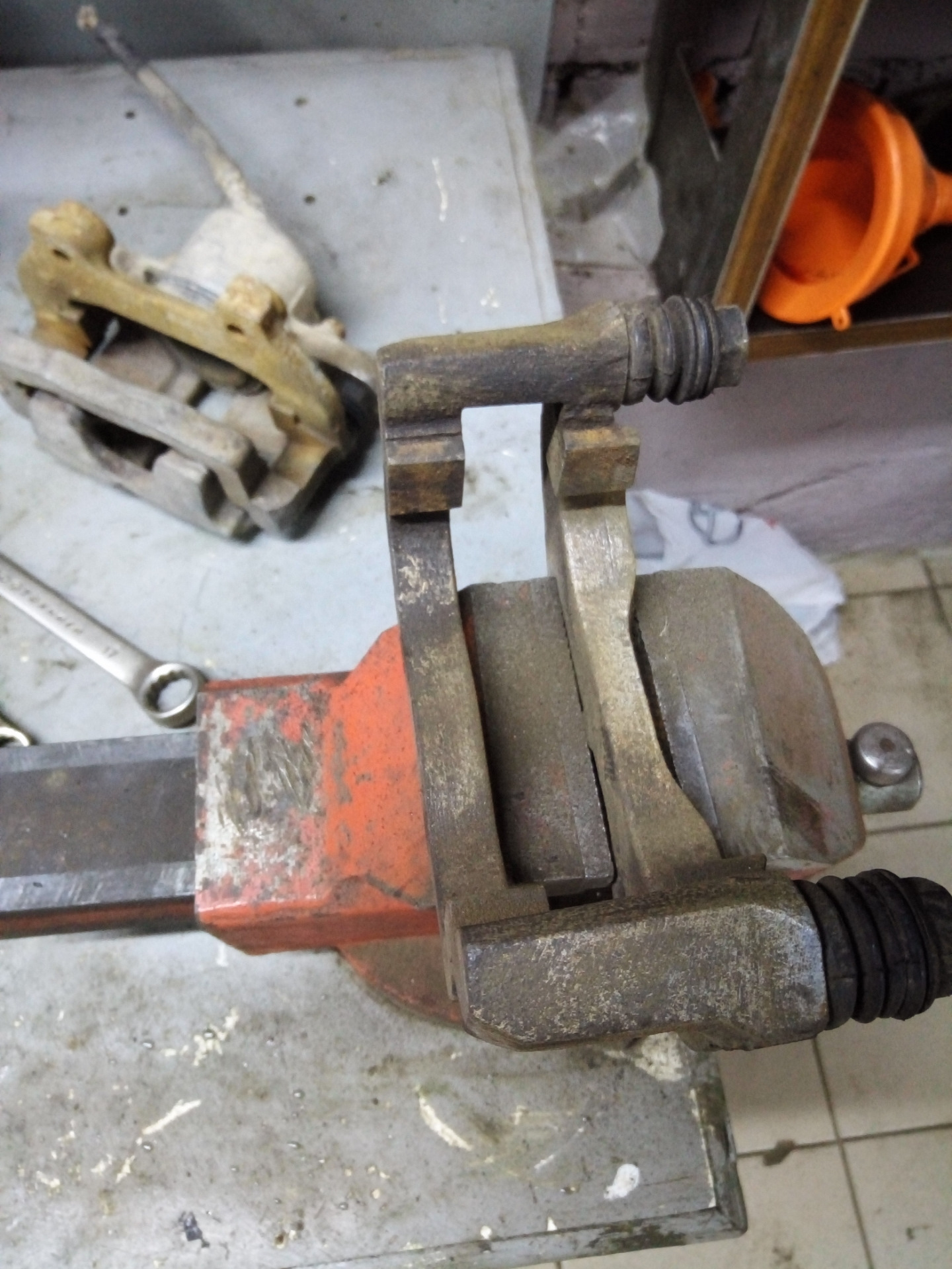 Штаны прогорели… — Toyota Caldina (210), 2 л, 1999 года | своими руками ...