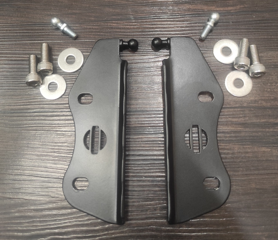 Установка газлифтов капота — Nissan Primera Wagon (W11), 1,8 л, 1999 ...