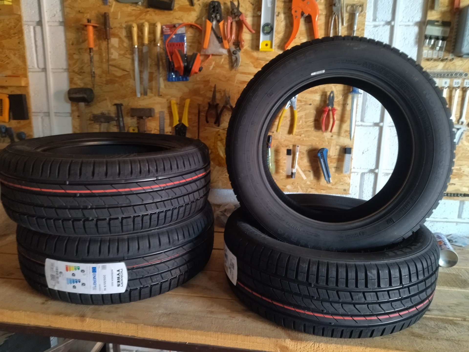 Прикупил летнюю резину Nokian Nordman SX3 R16 205/55 — Lada Vesta (1G ...