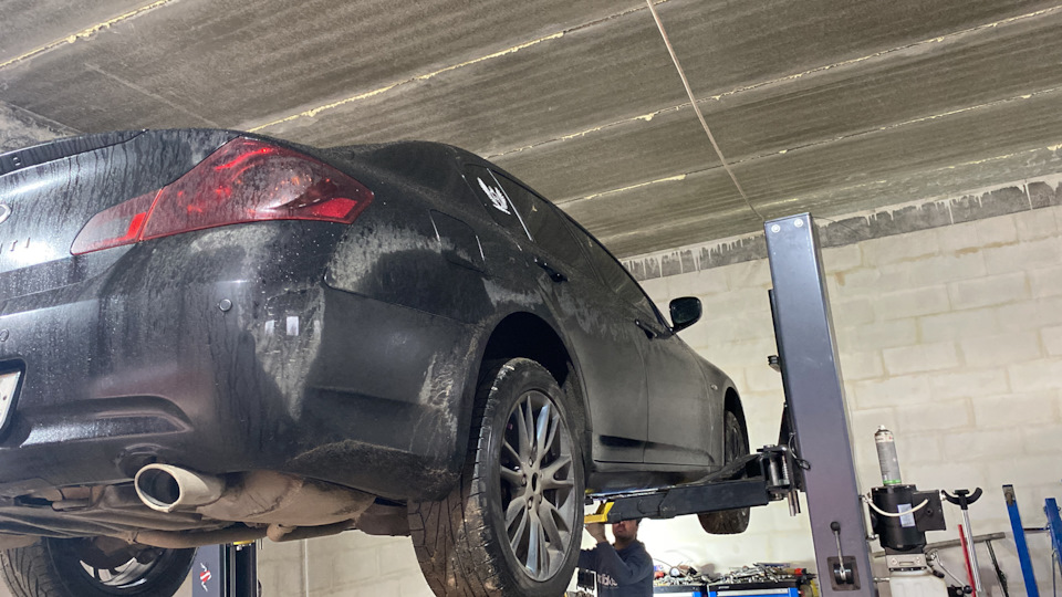 Фото в бортжурнале Infiniti G25