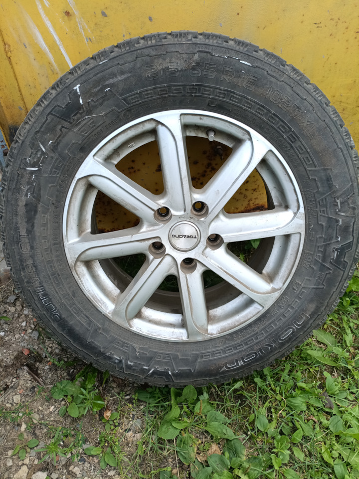 Шины всесезонные Nokian 215/65 R16, литые диски TG021 6,5Jx16 ET38 ...
