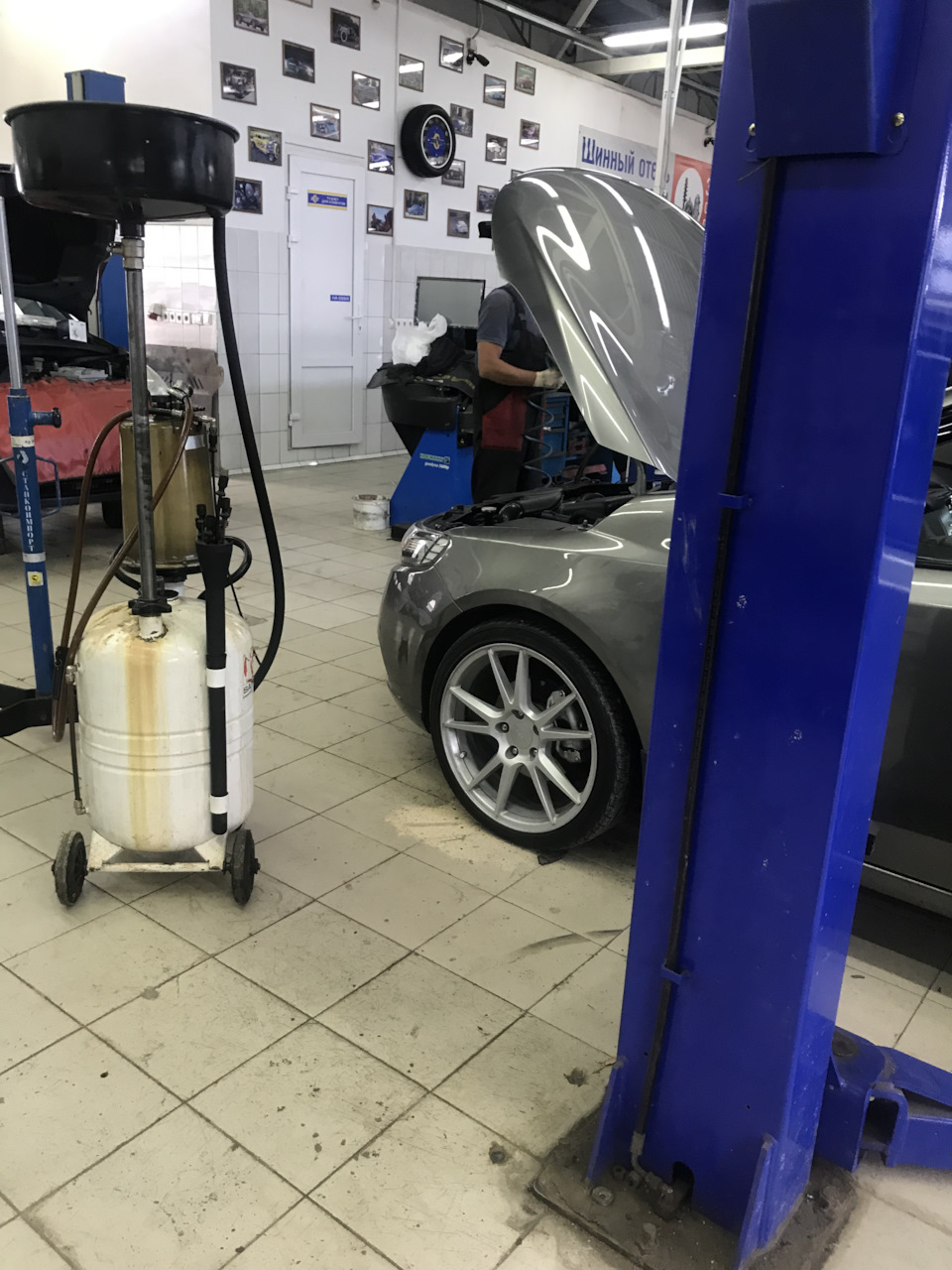 Замена тормозной жидкости — KIA Cerato (2G), 1,6 л, 2010 года ...
