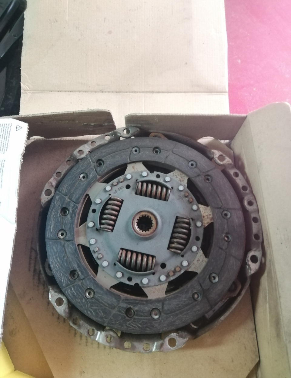 Фото в бортжурнале Ford Fiesta (Mk V). Запчасти на фото: 01180805