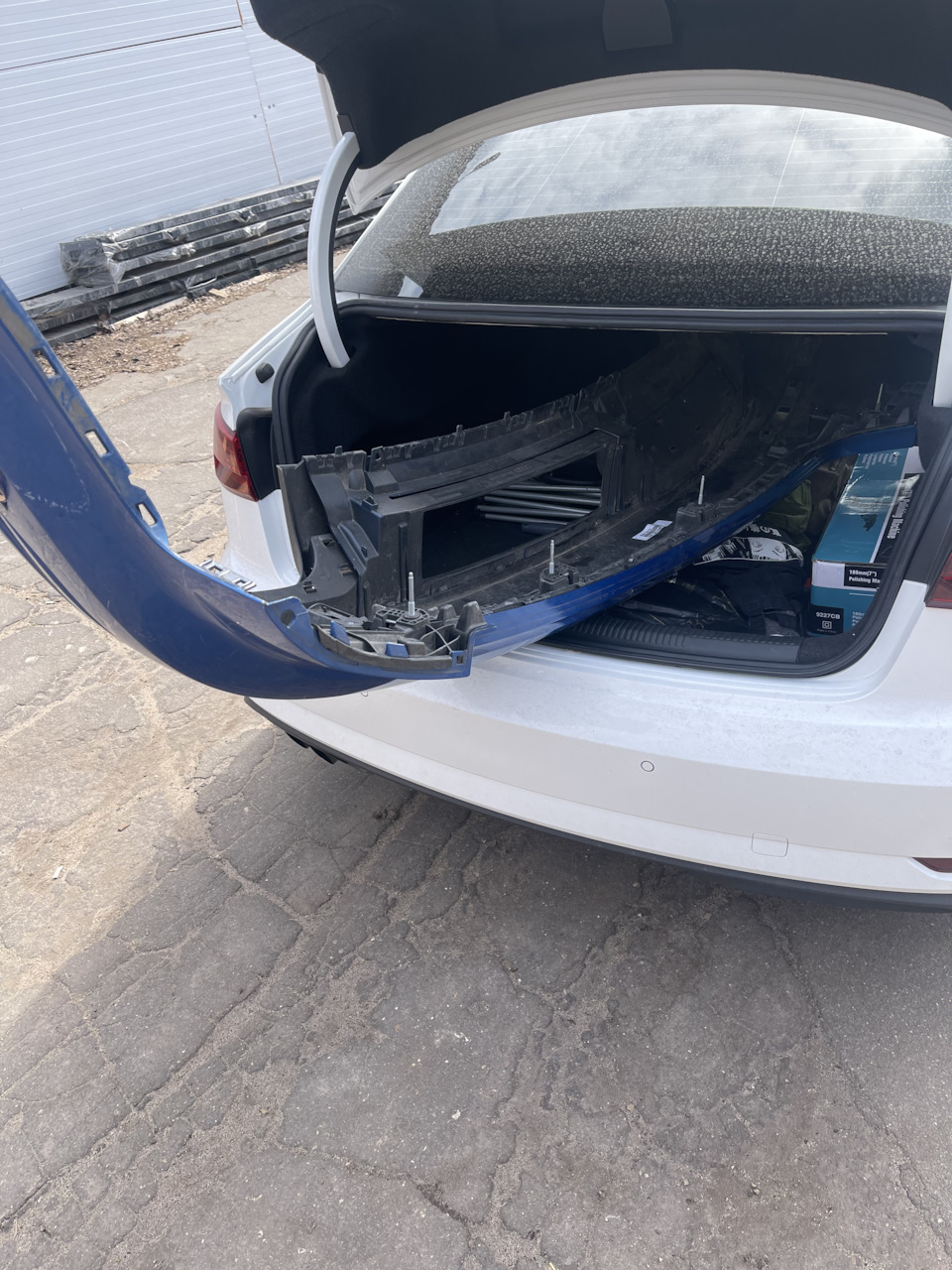 Задний бампер S-line — Audi A3 Sedan (8V), 1,4 л, 2018 года | запчасти ...