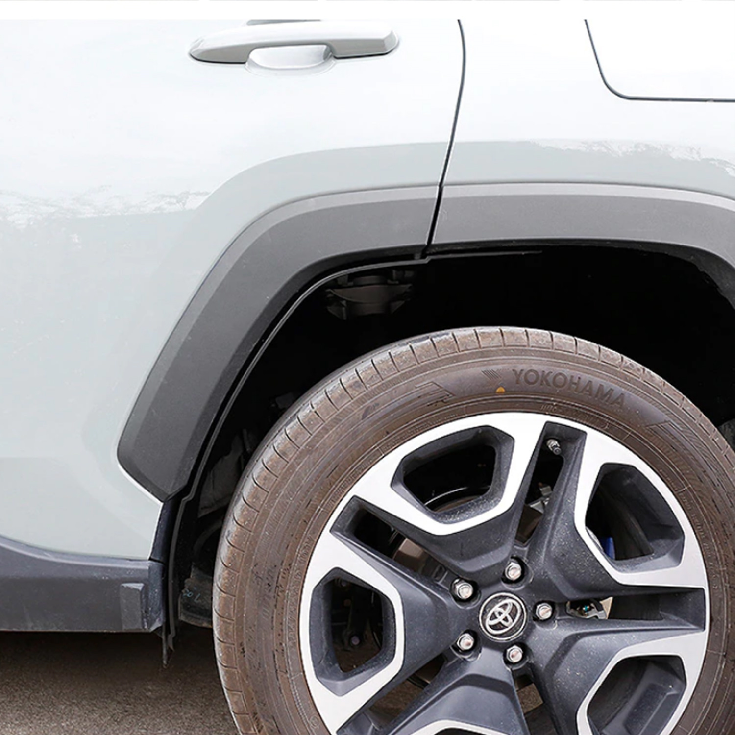 Подкрылок (локер) Legiron Mudguard TR5 заднего крыла для Toyota Rav 4 (XA50) от 