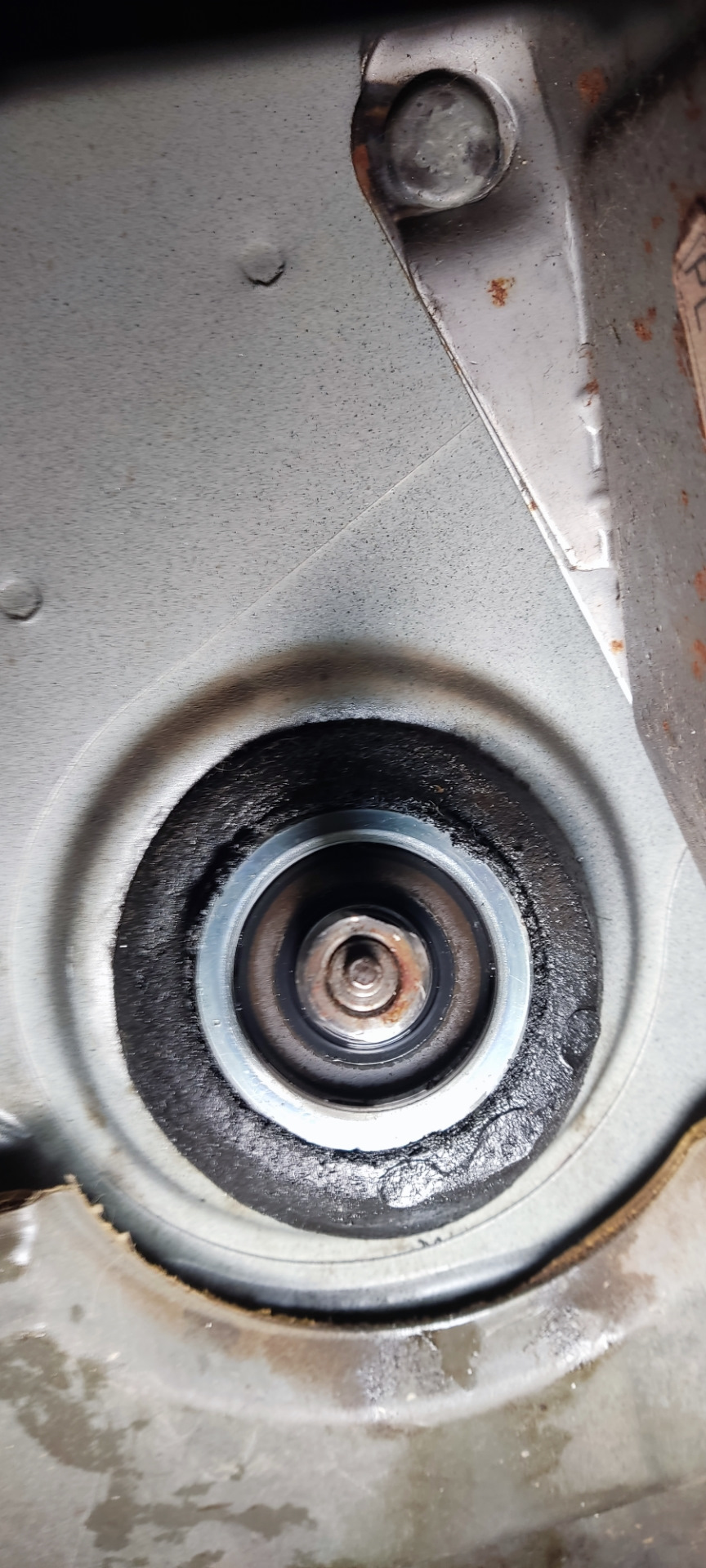 32. Замена верхнего сальника рулевой рейки. — Chevrolet Lanos, 1,5 л ...