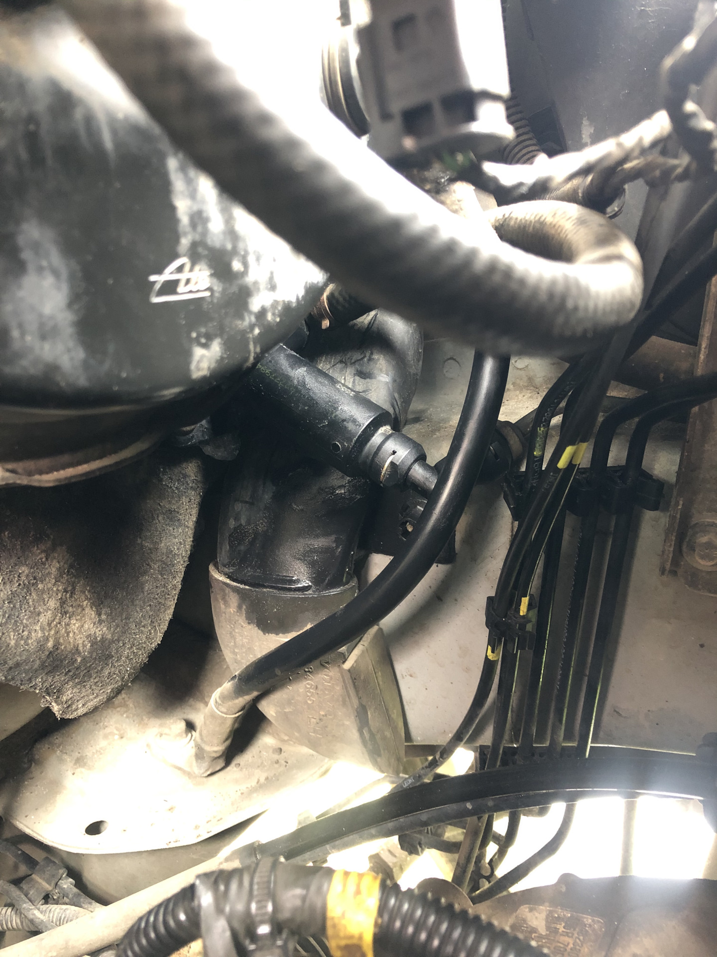 11. Треск педали сцепления. Победа — Volvo S60 (1G), 2,4 л, 2007 года ...