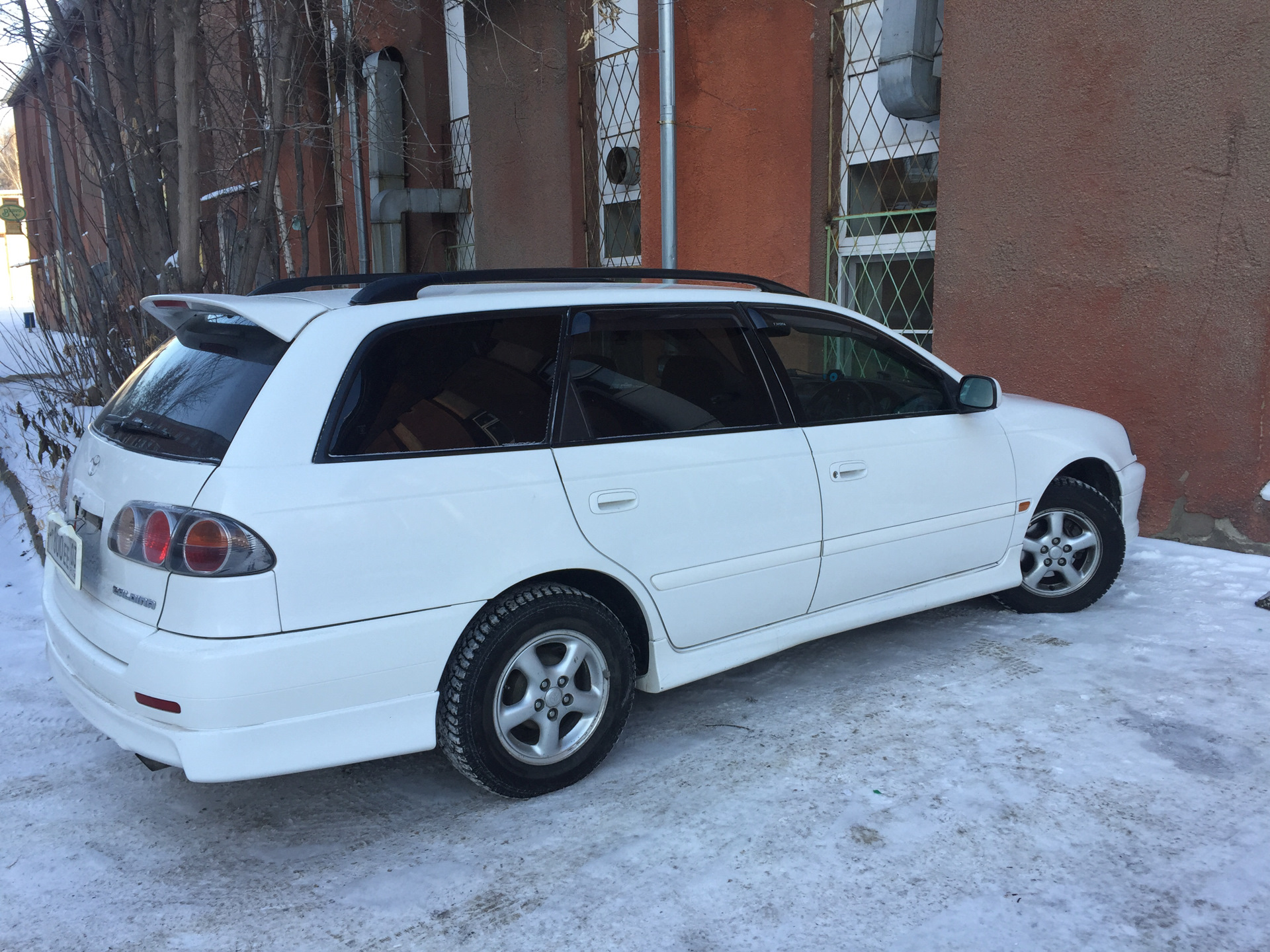 Тойота калдина ст 210. Toyota Caldina 210. Тойота Калдина 210 кузов. Toyota Caldina 2.0 2000. Калдина ст 210.