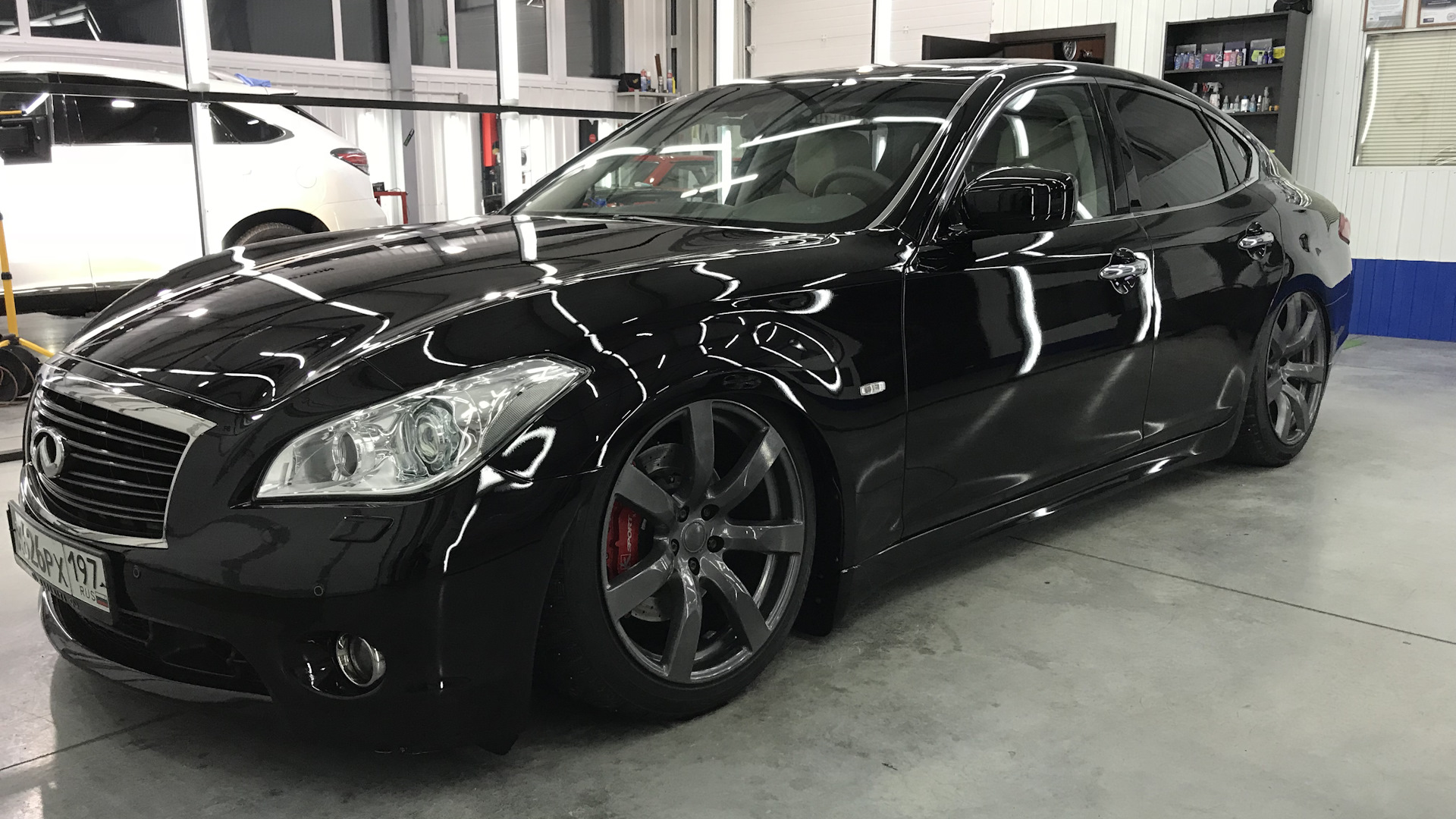 Infiniti M (3G) 3.7 бензиновый 2011 | malbec black on AIR на DRIVE2