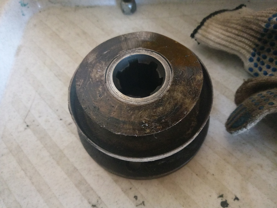 PQAAAgKzf2A 960 Как открутить гайку на редукторе