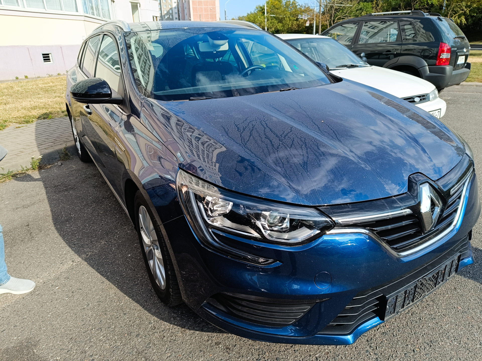 Машинка дома. Megane 4 1.3Tce H5H 116hp grandtour limited — Renault Megane  IV, 1,3 л, 2019 года | другое | DRIVE2