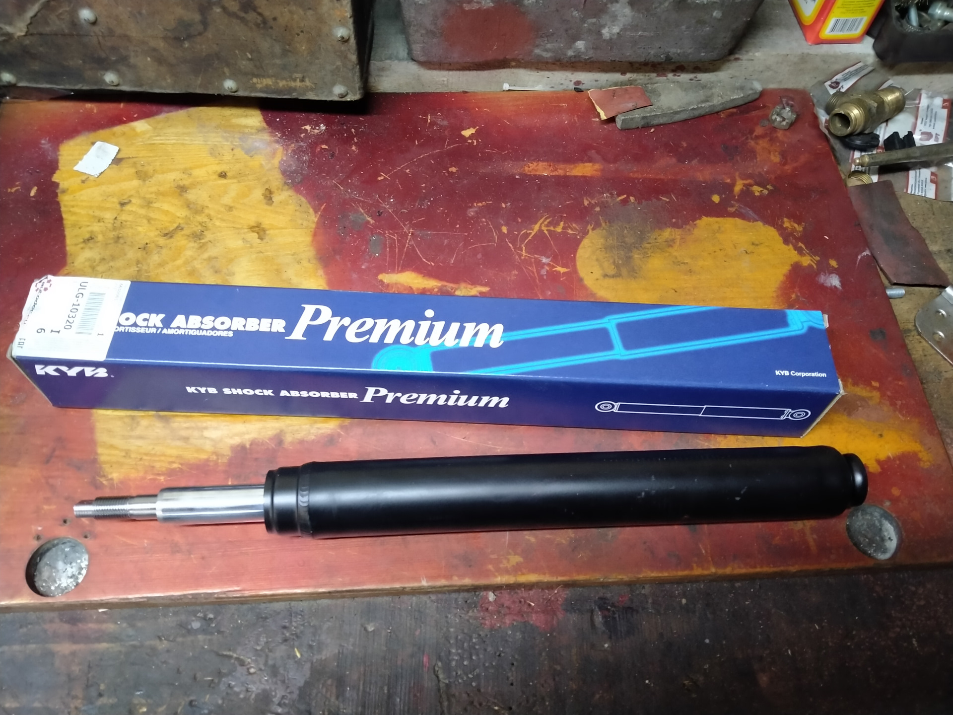 Передние амортизаторы KYB — Lada Гранта (1G), 1,6 л, 2014 года ...