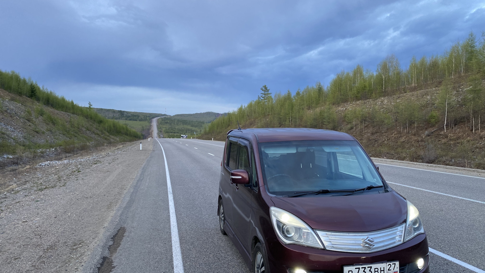 Сузуки солио 2016. Сузуки Солио 3. Сузуки Солио рядом с другими авто. Suzuki Solio ma26s. Сузуки Солио сколько мест.