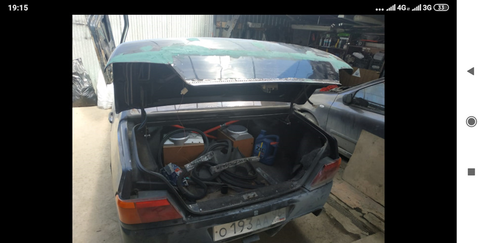 Передние брызги, и резинки порогов — Lada Гранта (1G), 1,6 л, 2012 года ...
