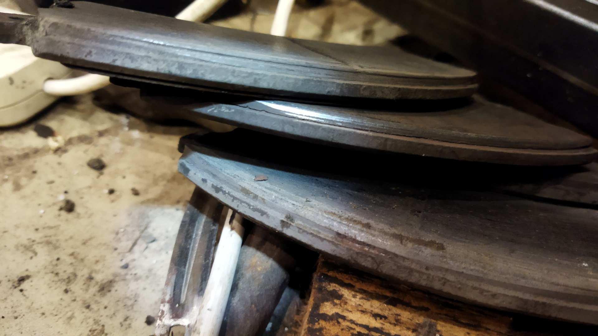 замена передних накладок… — Volkswagen Amarok, 2 л, 2013 года | своими ...