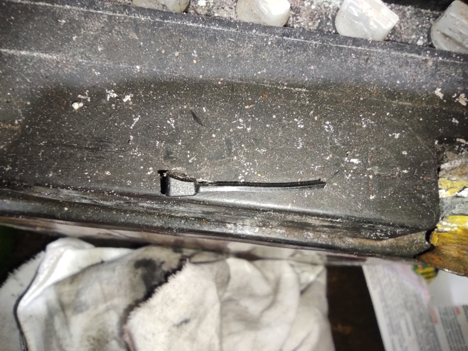 Ремонт картоприемника — Renault Laguna II, 2 л, 2005 года | поломка ...