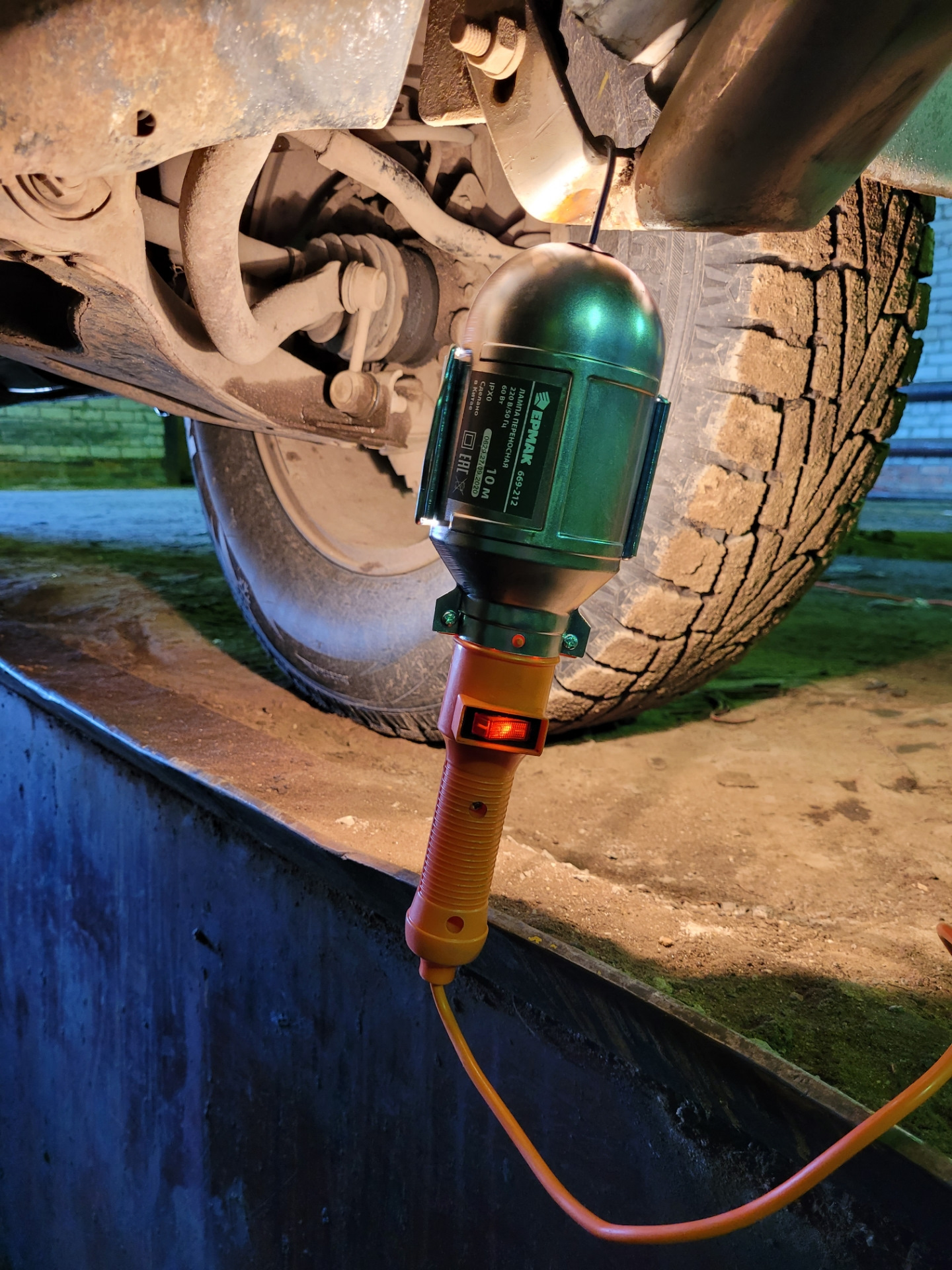 Слетел хомут шруса. Попытка импортозаместить. — Mitsubishi Montero III ...