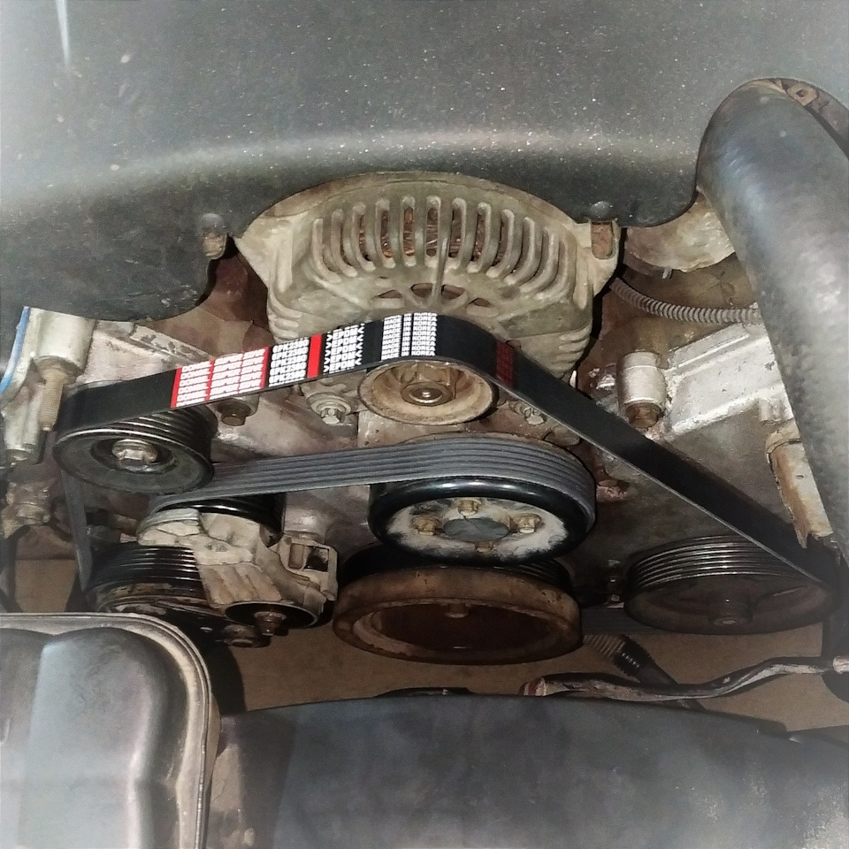 Теперь у меня вот так — Lincoln Town Car III