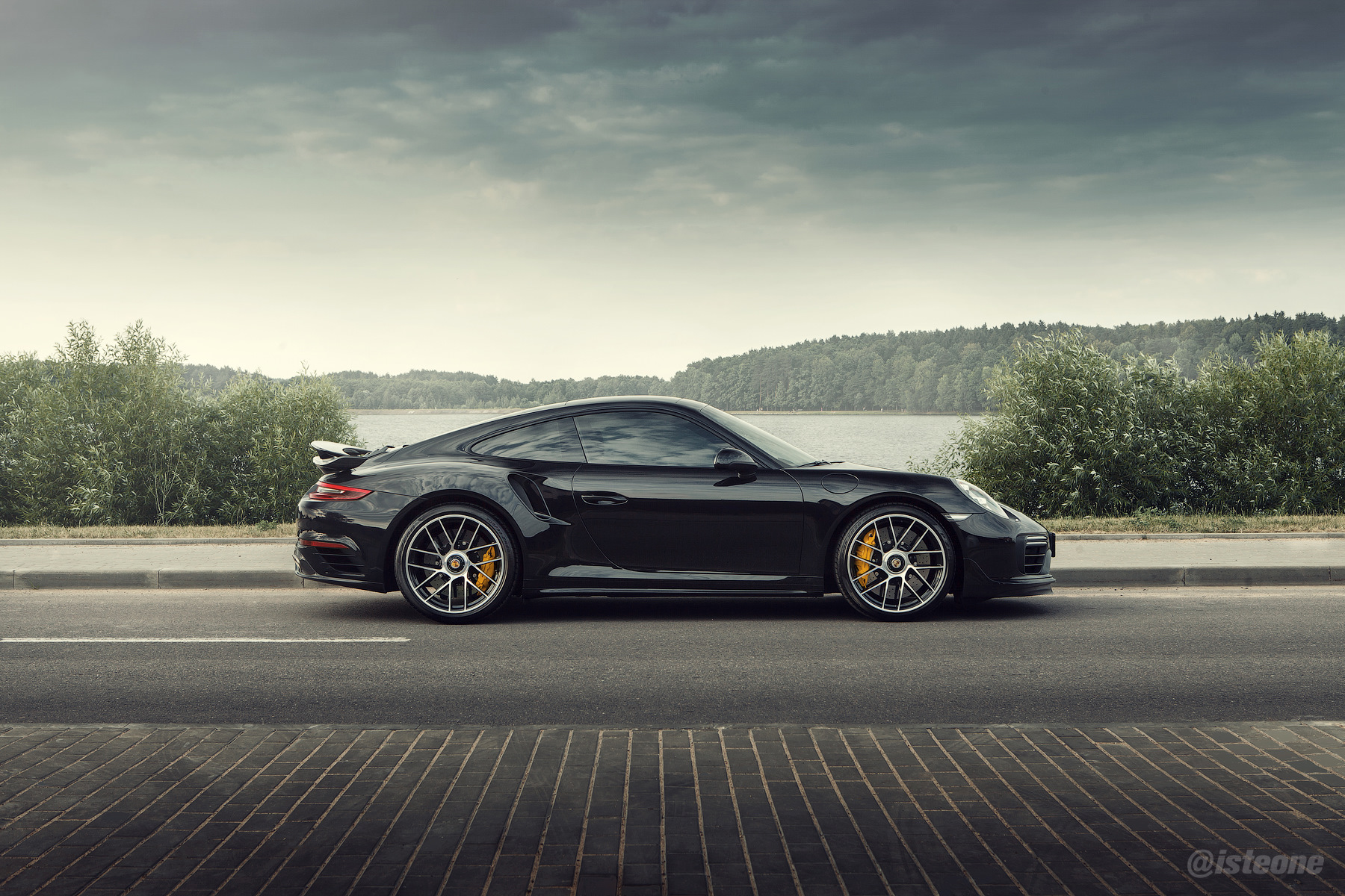 Porsche 911 Turbo s черный