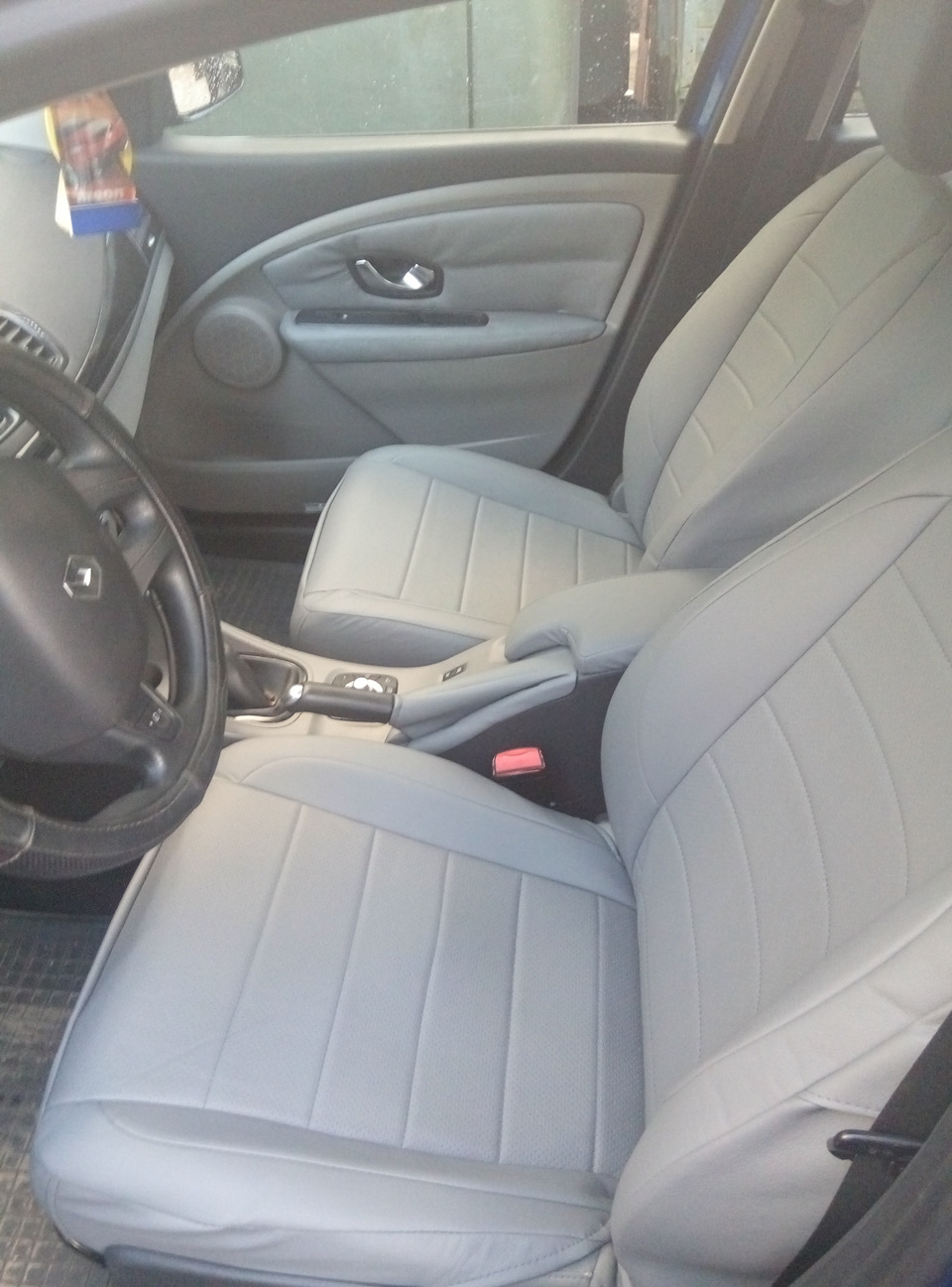 Освобождаю место — Renault Megane III, 1,5 л, 2009 года | запчасти | DRIVE2