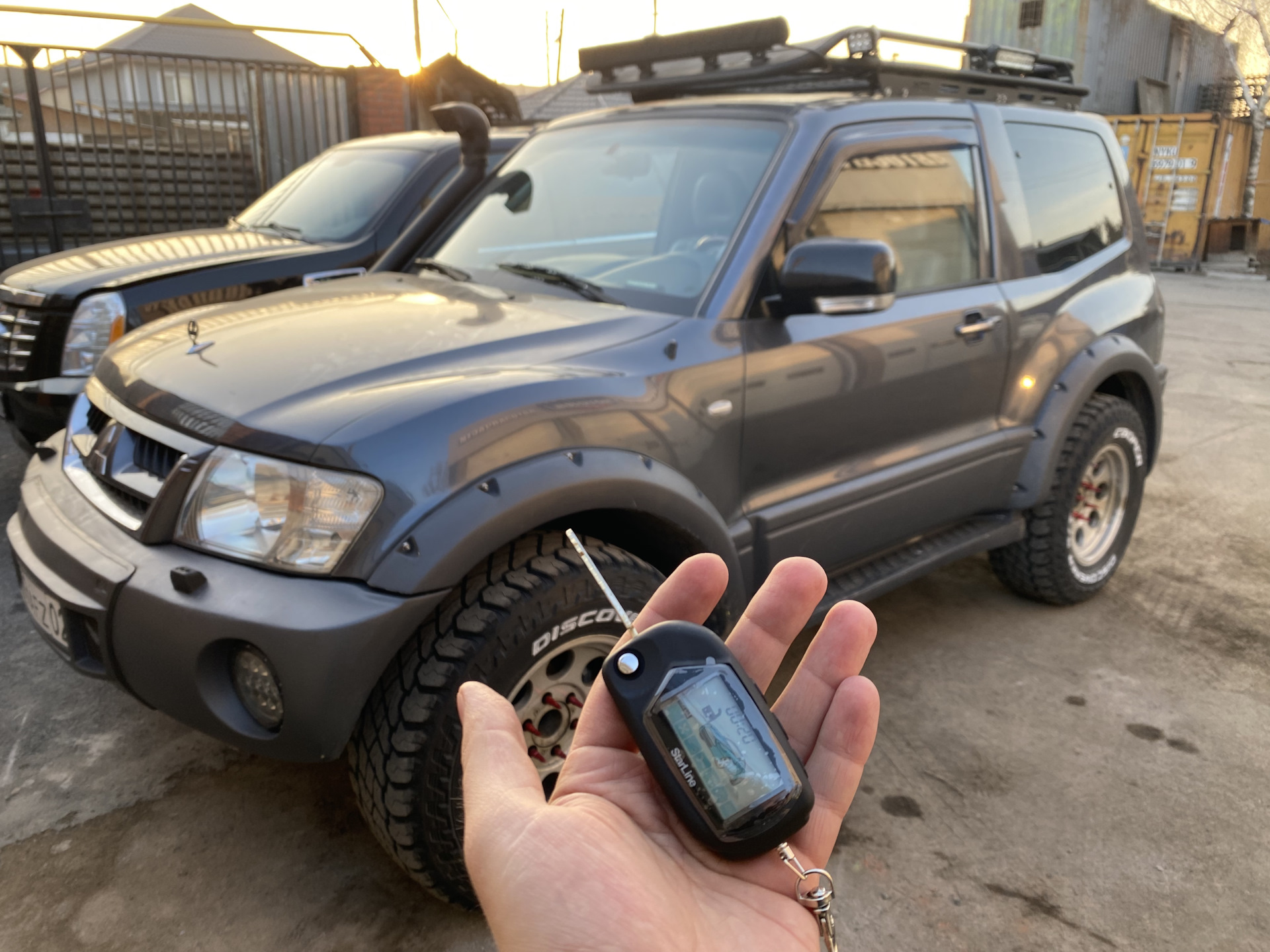 Выкидной ключ… начало 😀 — Mitsubishi Pajero (3G), 3,8 л, 2004 года | визит  на сервис | DRIVE2